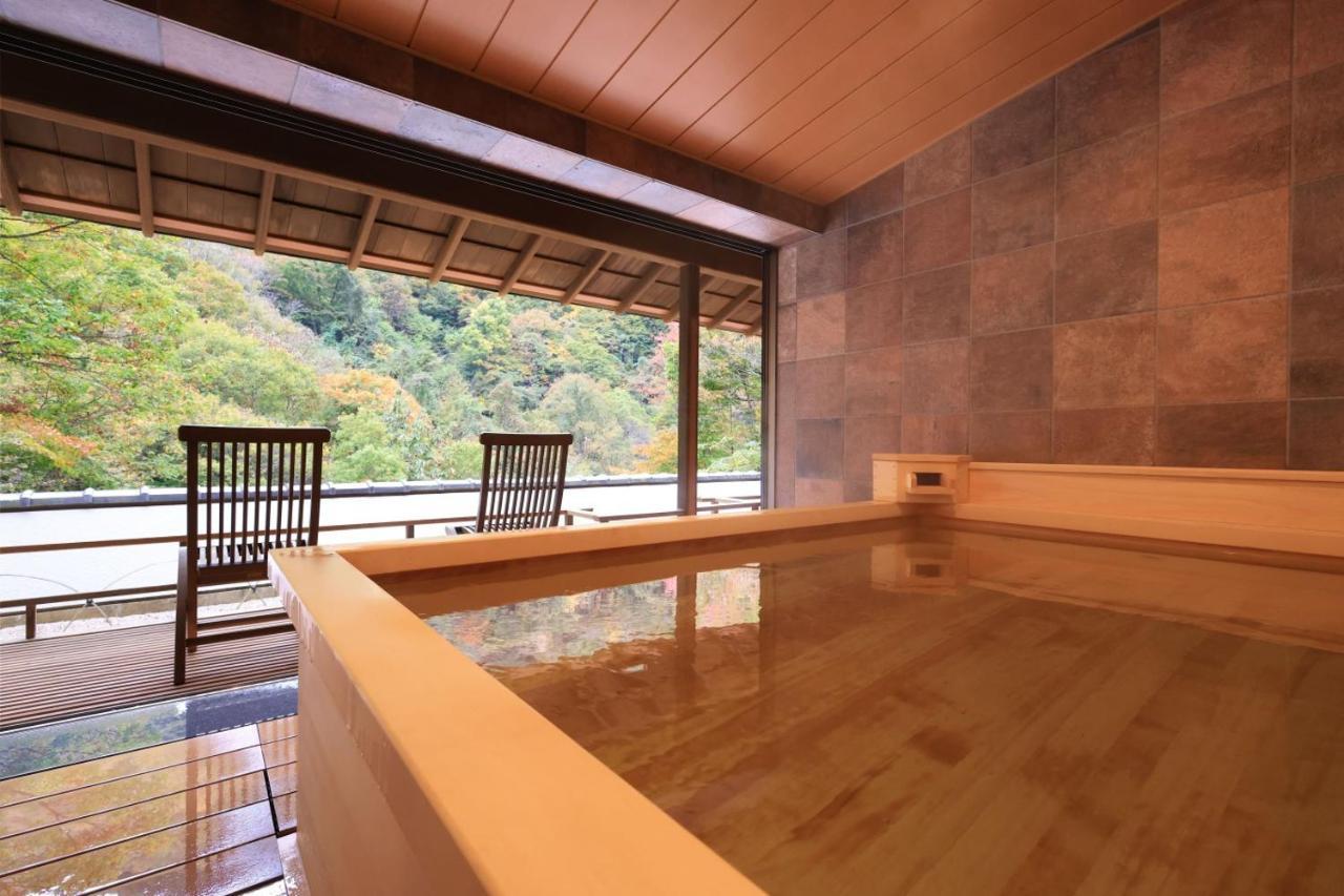 Fujiiso (Adults Only) Hotel ทาคายามะ ภายนอก รูปภาพ