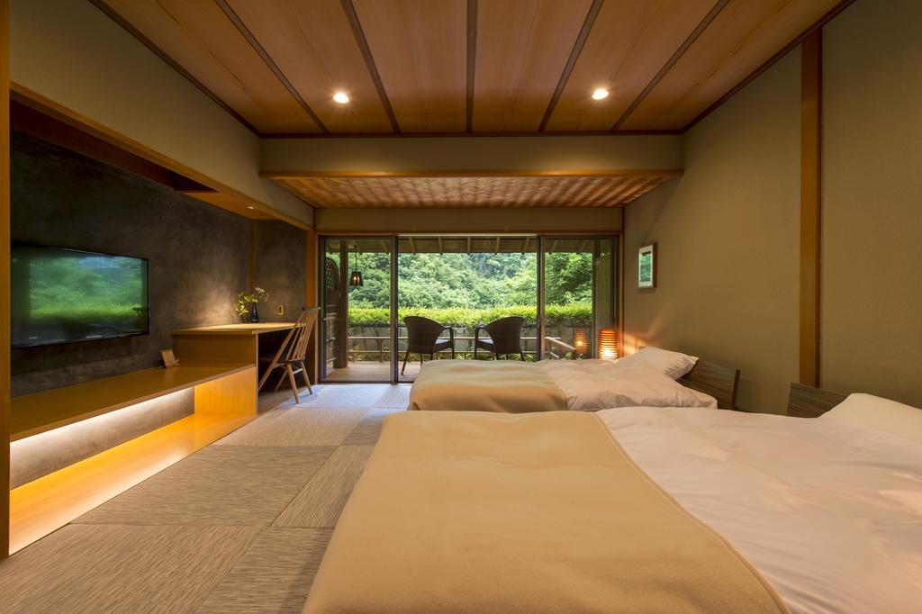 Fujiiso (Adults Only) Hotel ทาคายามะ ภายนอก รูปภาพ